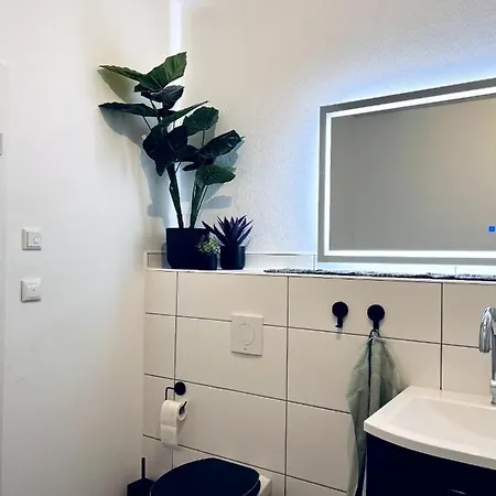 Huebsches Design Mit Parkplatz Im Zentrum Von Apartament