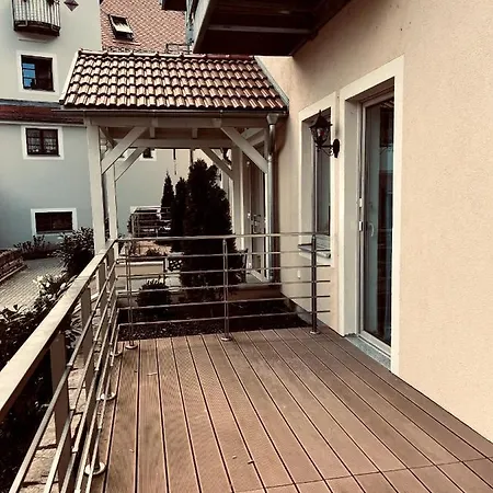 Huebsches Design Mit Parkplatz Im Zentrum Von Konigstein an der Elbe