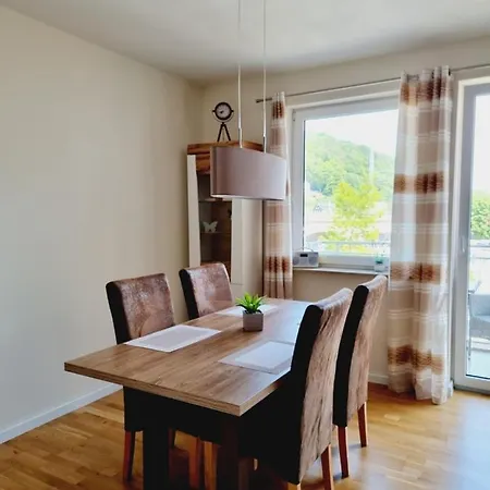 Huebsches Design Mit Parkplatz Im Zentrum Von Apartament Königstein an der Elbe