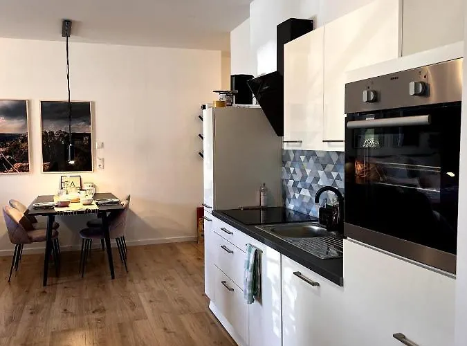 شقة Huebsches Design Mit Parkplatz Im Zentrum Von كونيجشتاين آن دير إلب