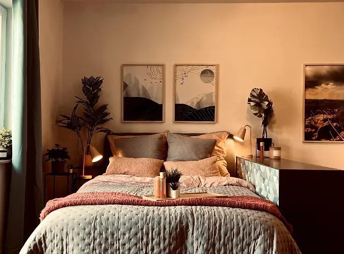 شقة Huebsches Design Mit Parkplatz Im Zentrum Von *