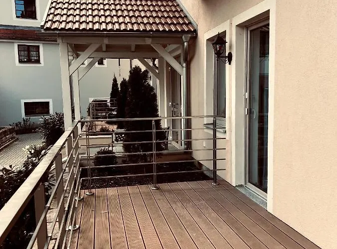 Huebsches Design Mit Parkplatz Im Zentrum Von كونيجشتاين آن دير إلب