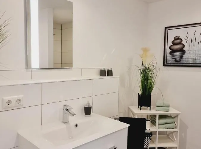 Huebsches Design Mit Parkplatz Im Zentrum Von